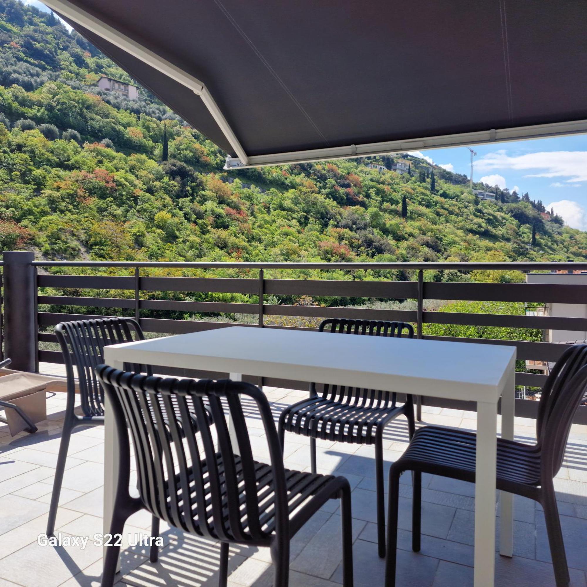 Apartamento Casa Alice Torbole Sul Garda Exterior foto